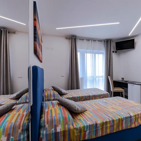 Bnb Aria Di Mare Santa Marinella Exteriör bild