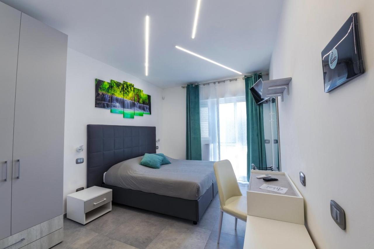 Bnb Aria Di Mare Santa Marinella Exteriör bild